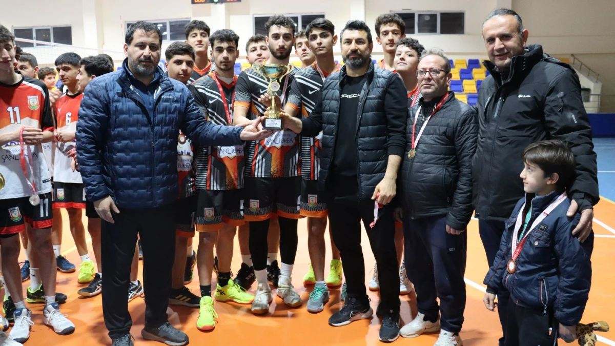 Şanlıurfa Büyükşehir Belediyesi voleybolda il şampiyonu