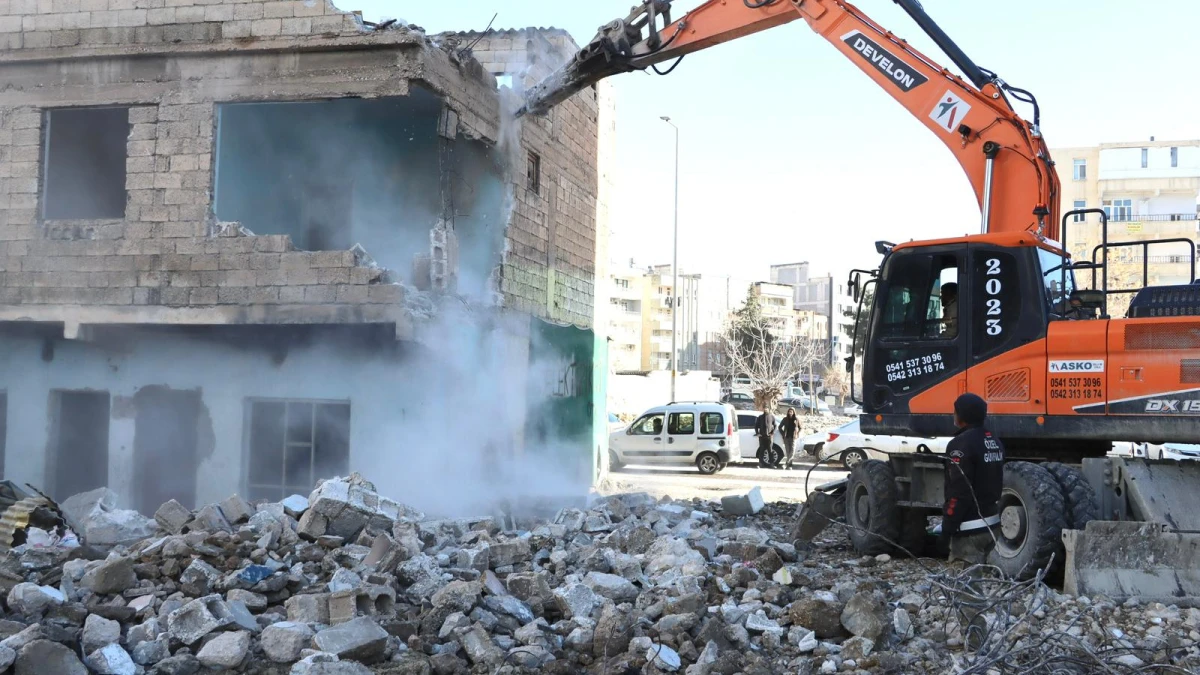 Urfa’da 59 bağımsız yapının yıkımı tamamladı