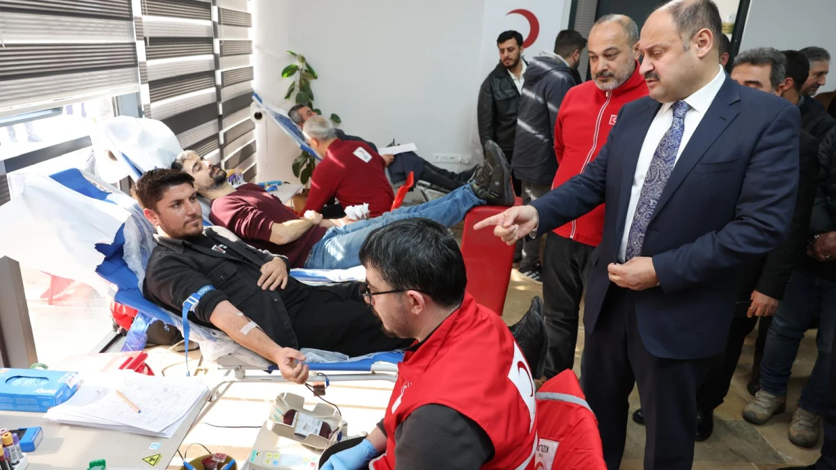 Urfa'da anlamlı kan bağışı kampanyası
