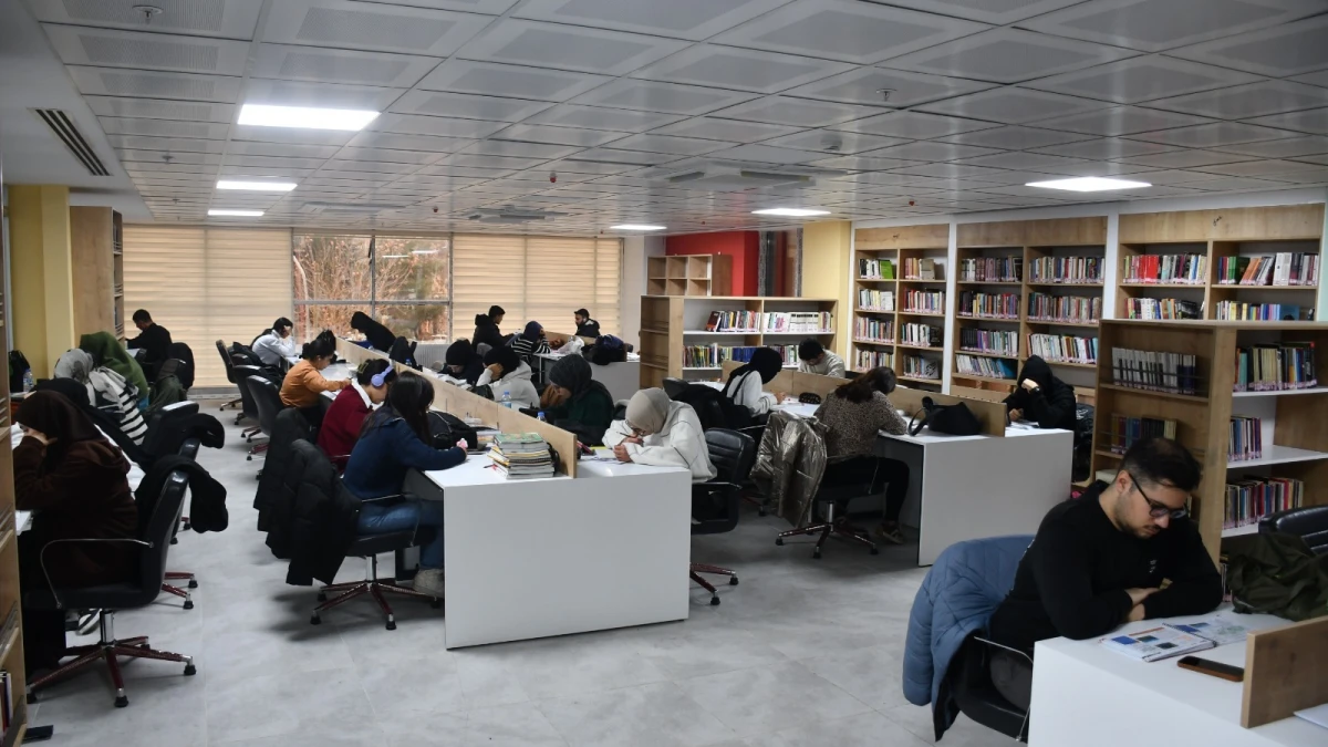 Siverek Halk kütüphanesi ve çocuk kütüphanesi hizmete açıldı