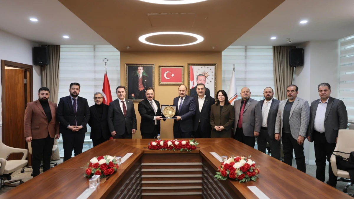 Başkan Gülpınar, TİMBİR heyetini ağırladı