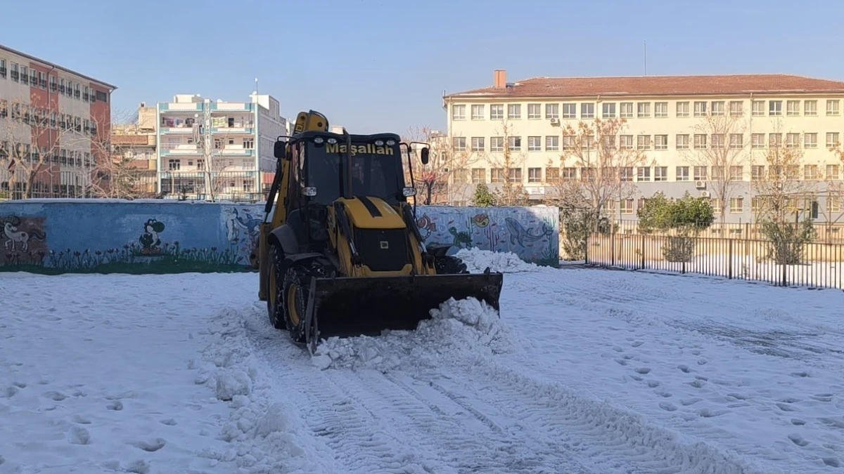 Eyyübiye’de okullar ve sokaklar eğitime hazır