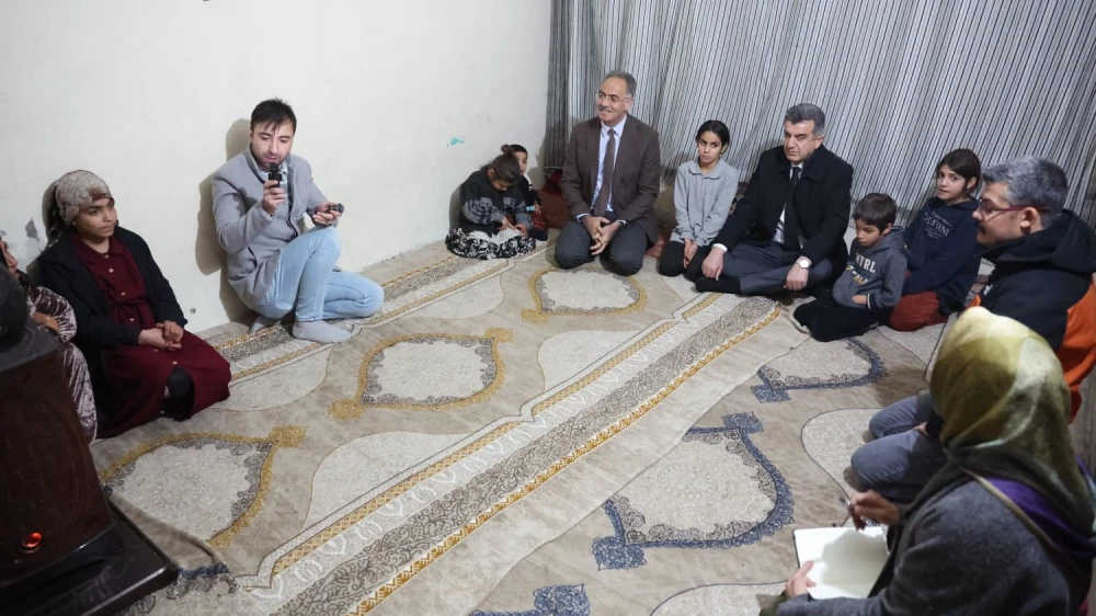 Başkan Kuş ve Günbeği yetim ailelerini ziyaret etti