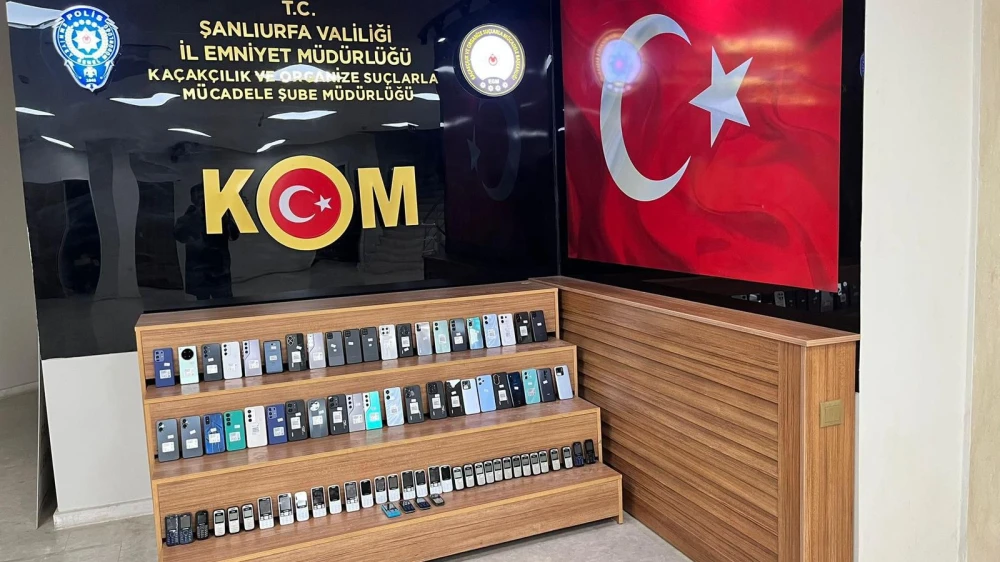 Urfa'da dev kaçak telefon operasyonu