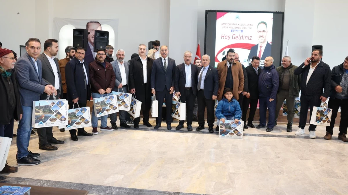 Eyyübiye Belediyesi’nden amatör spor kulüplerine önemli destek