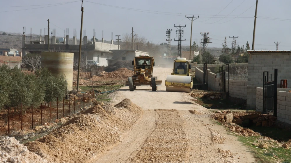 Urfa’da kırsalda yol seferberliği sürüyor
