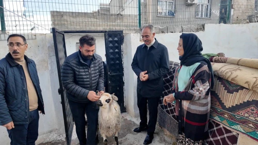 Eyyübiye’de yüzlerce aile devletin büyüklüğünü hissetti