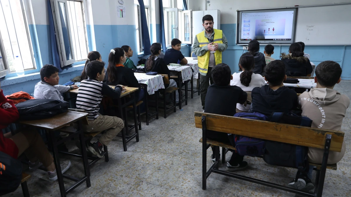 Haliliye’de öğrencilere sağlıklı gelecek için eğitim