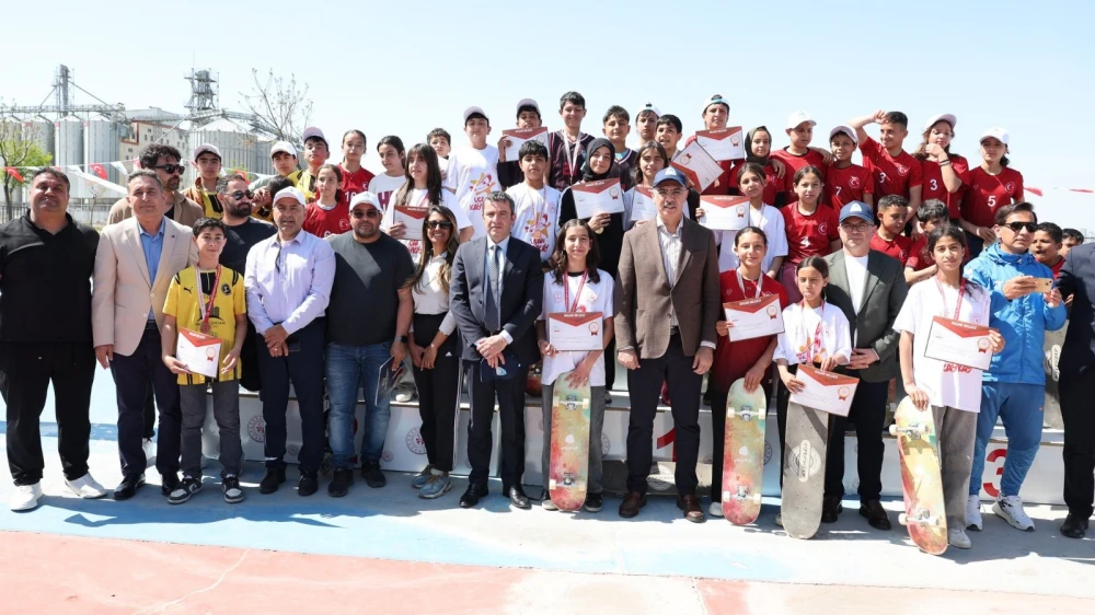 Eyyübiye’de kaykay turnuvası