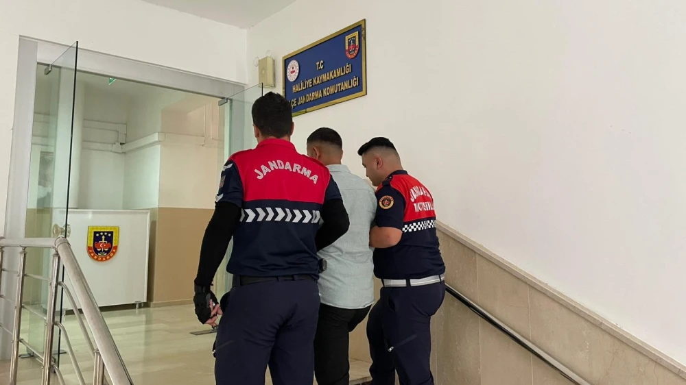 Urfa'da iki firari yakalandı
