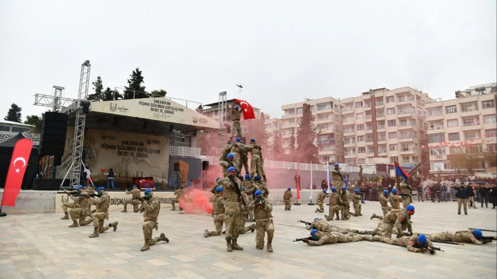 Urfa’da nefes kesen gösteri
