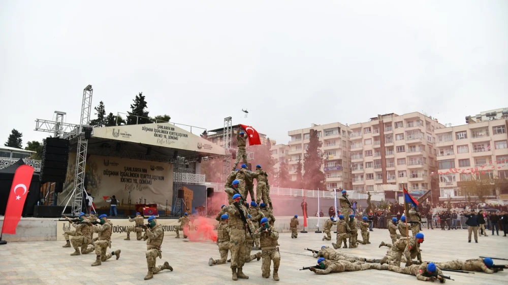 Urfa’da nefes kesen gösteri