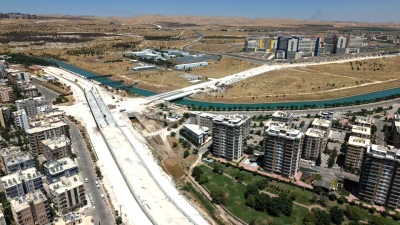 Şehir hastanesi köprülü kavşağı yapımı sürüyor