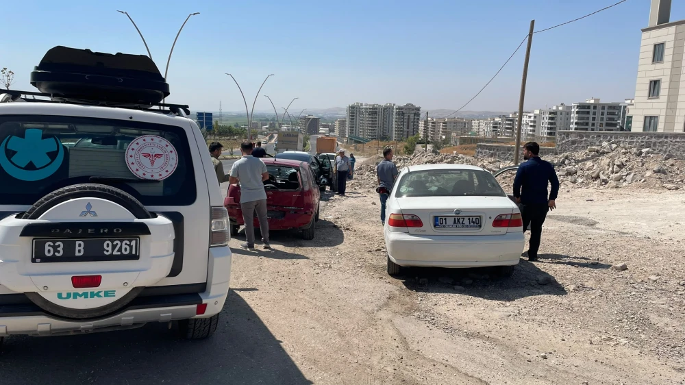 URFA’DA FECİ KAZA! İKİ ARAÇ ÇARPIŞTI, 6 KİŞİ YARALANDI