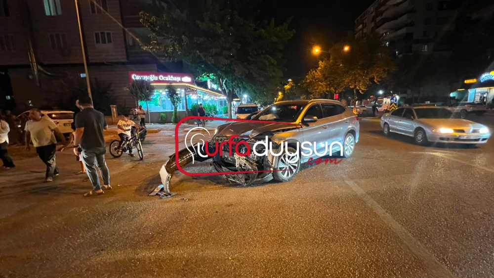 URFA’DA  KAVŞAKTA FECİ KAZA: 1 YARALI