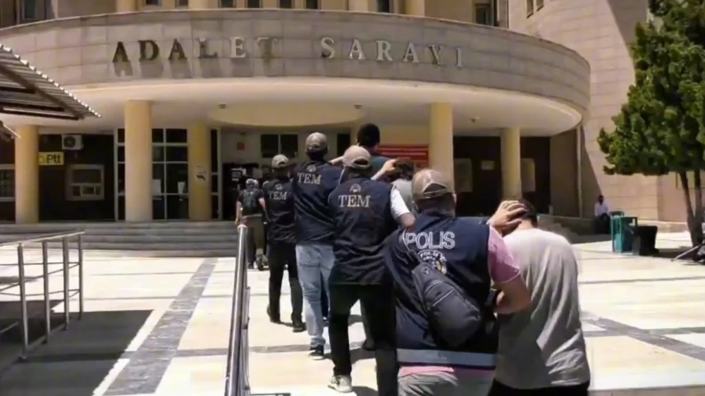 URFA’DA DEAŞ OPERASYONU! 8 ŞÜPHELİ YAKALANDI, 7’Sİ TUTUKLANDI