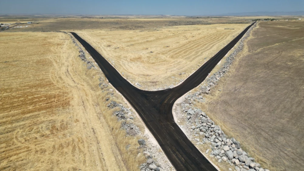 Siverek’te 17 kilometrelik yol yenilendi