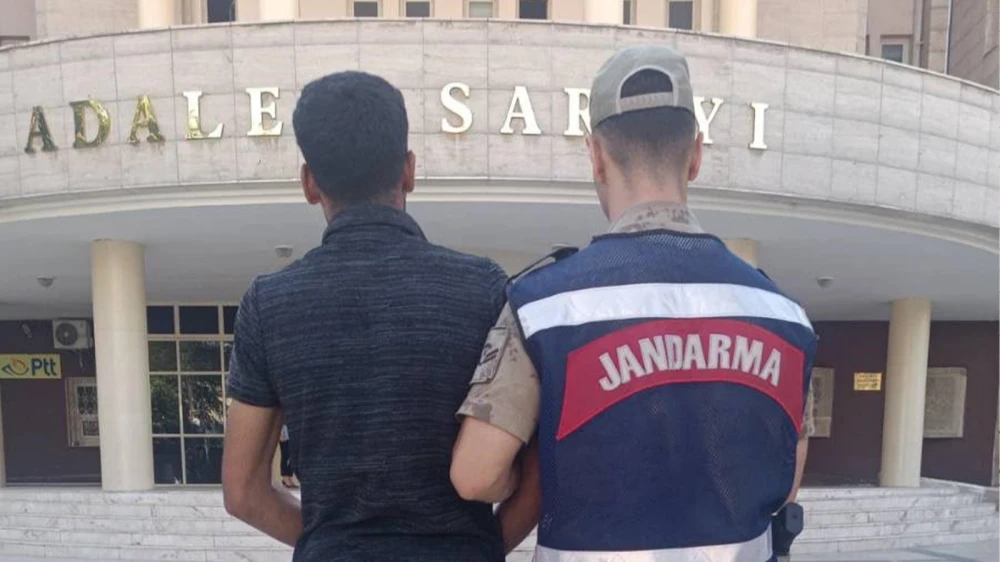 Urfa’da Aranan 3 Şahıs Jandarmadan Kaçamadı: Toplam 29 Yıl Hapis Cezaları Bulunuyordu