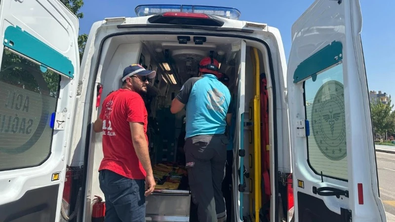 URFA’DA KANALA DÜŞEN YABANCI UYRUKLU 2 ÇOCUK İP YARDIMIYLA KURTARILDI