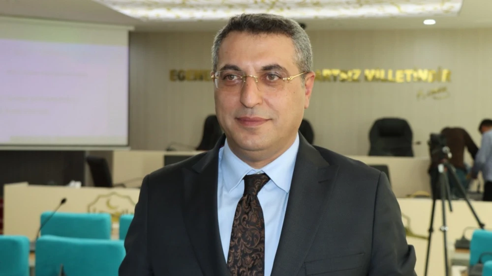 SERDAR ŞEYHANLIOĞLU’NDAN YENİ PARTİ AÇIKLAMASI