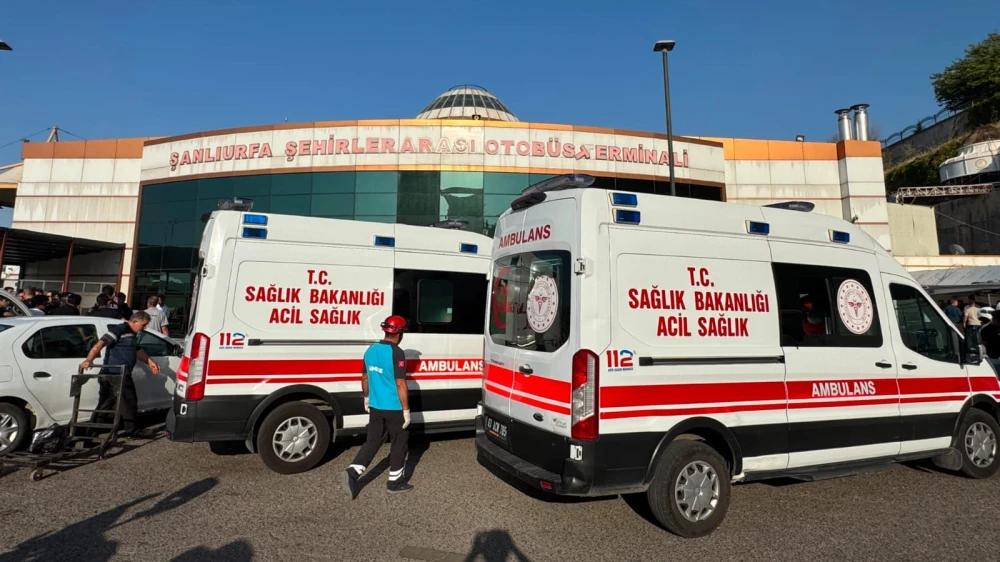 Şanlıurfa Şehirlerarası Otogarı'nda Bıçaklı Kavga: 4 Kişi Yaralandı