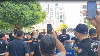 MHP Birecik İlçe Kongresinde Kısa Süreli Gerginlik Yaşandı
