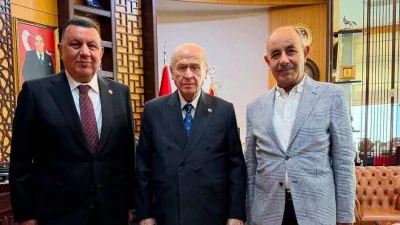 MİLLETVEKİLİ İBRAHİM ÖZYAVUZ VE KARDEŞİ MAHMUT ÖZYAVUZ BAHÇELİ'Yİ ZİYARET ETTİLER
