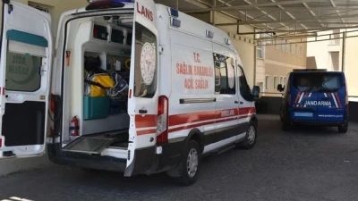 Faciadan Dönüldü! Halfeti Yaylak Yolunda Lastiği Patlayan Araç Kaza Yaptı: 3 Yaralı