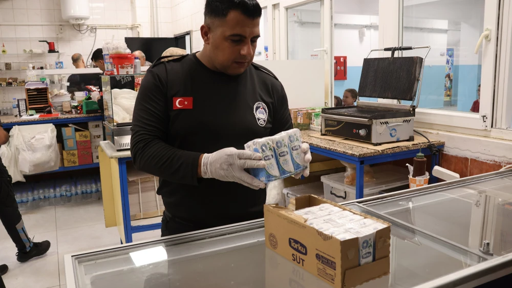 HALİLİYE'DE  OKUL KANTİNLERİNE SIKI DENETİM