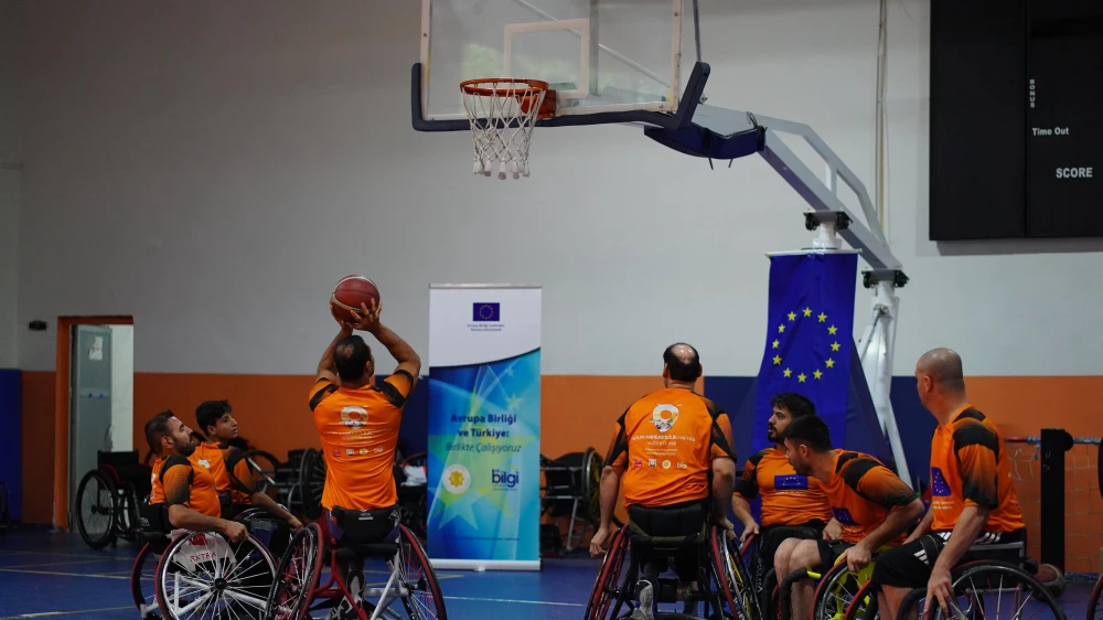 URFA'DA SPORLA HAYATA TUTUNMAK ETKİNLİĞİ GERÇEKLEŞTİRİLDİ