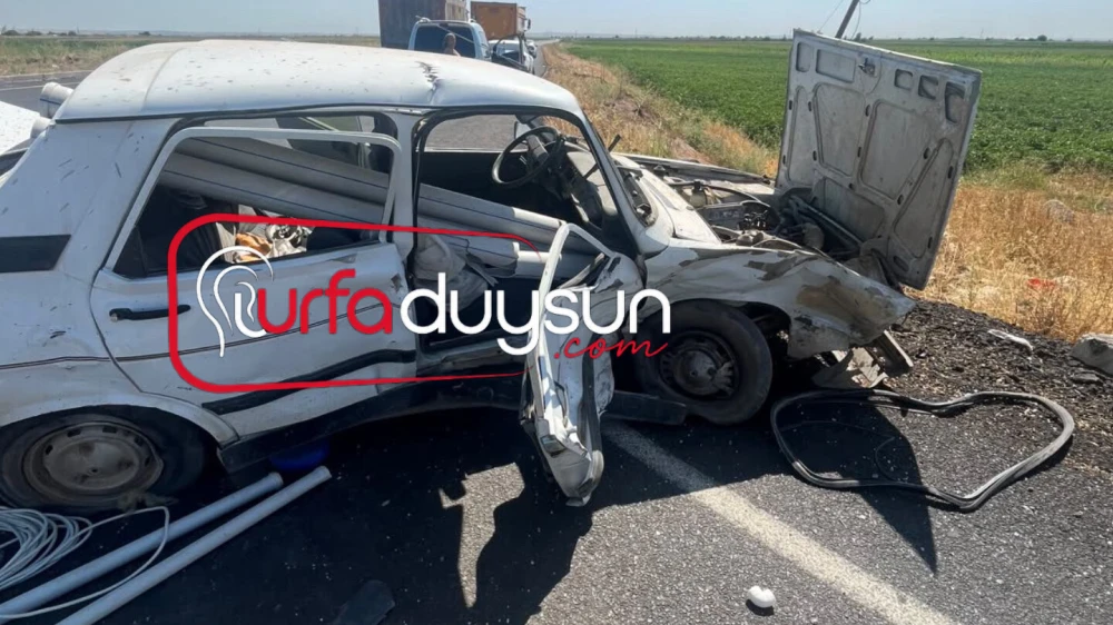 URFA’DA FECİ KAZA! İKİ OTOMOBİL ÇARPIŞTI, 3 KİŞİ YARALANDI