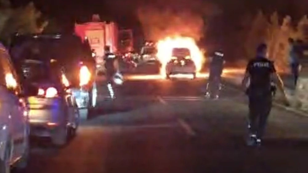 URFA’DA SEYİR HALİNDEKİ OTOMOBİL ALEV ALEV YANDI