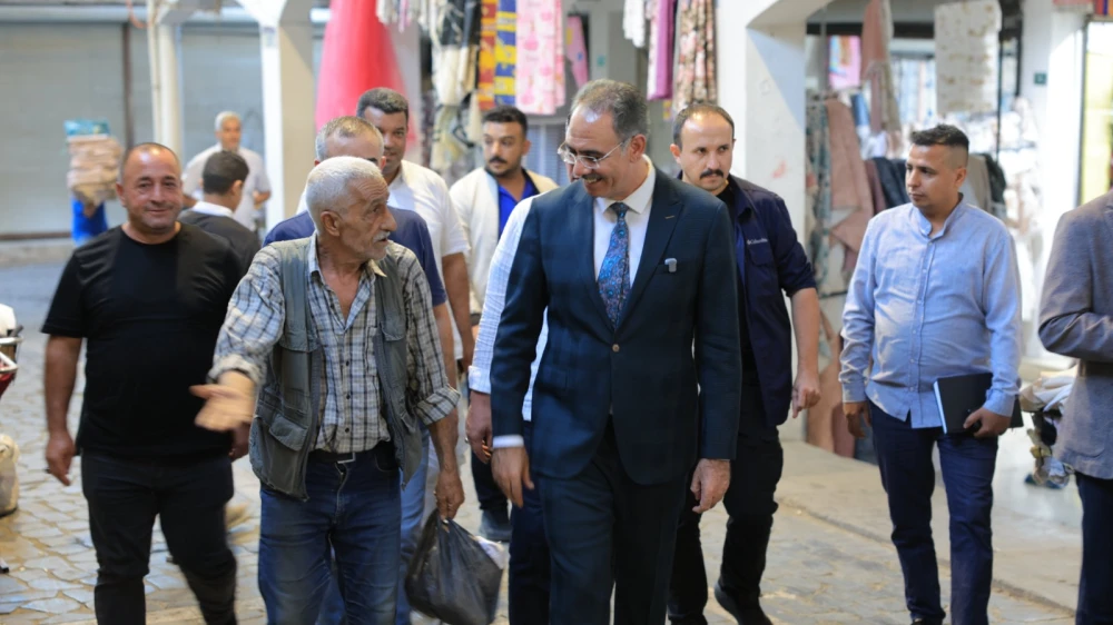 BAŞKAN KUŞ’TAN TARİHİ ÇARŞI ESNAFINA TEMİZLİK ÇAĞRISI: “TEMİZLİK BİR KÜLTÜR OLARAK YERLEŞMELİ”