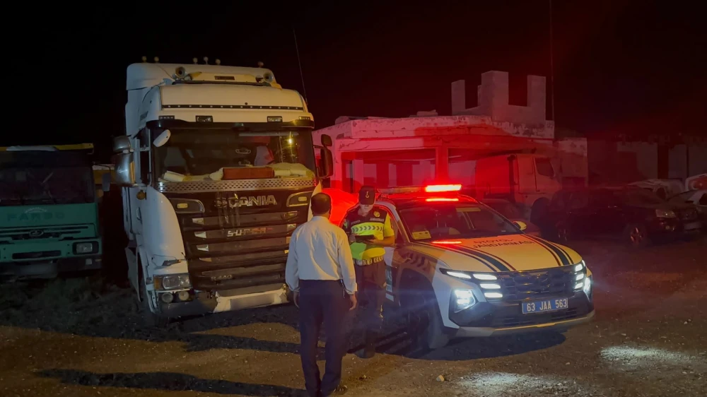 URFA'DA OTOYOLDA SAHTE PLAKA OPERASYONU