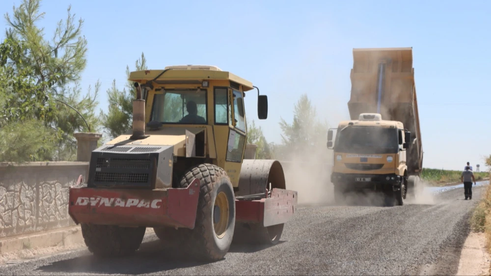 VİRANŞEHİR’DE KIRSAL YOLLAR YENİLENİYOR