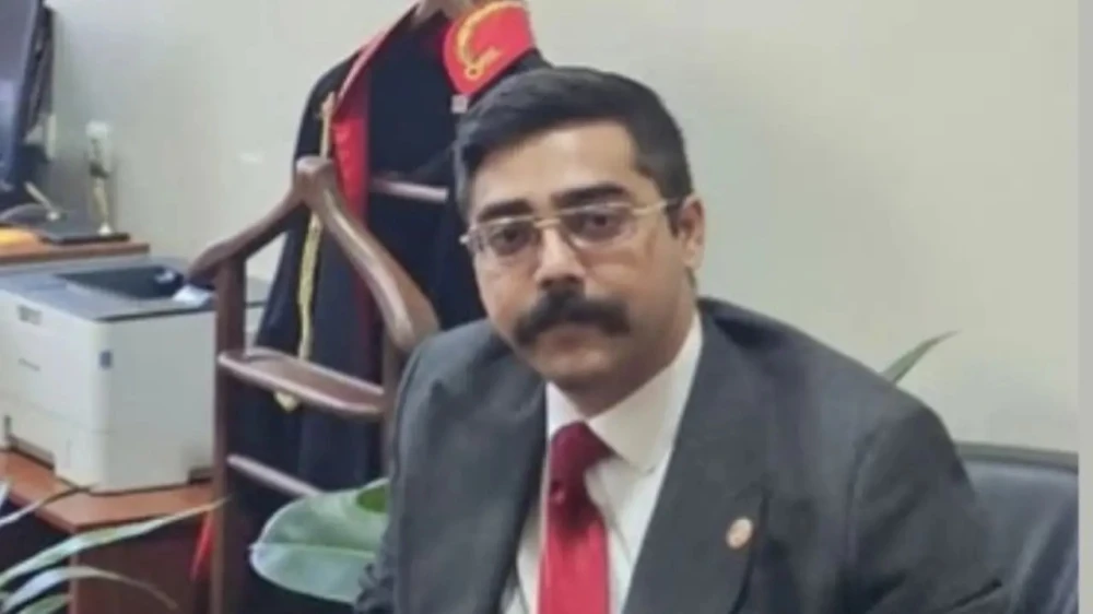 BOZOVA CUMHURİYET SAVCISI UÇUK HAKKINDA YURT DIŞI YASAĞI