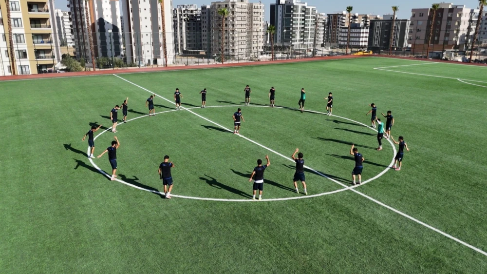 KARAKÖPRÜ’NÜN YENİ SPOR TESİSİ GENÇLERİ AĞIRLIYOR