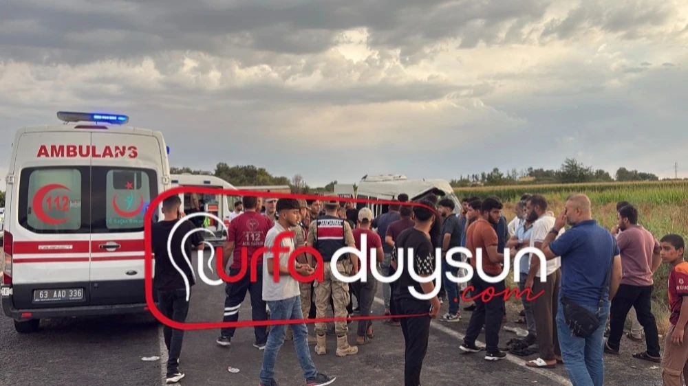URFA’DA İŞÇİLERİ TAŞIYAN MİNİBÜS SULAMA KANALINA DEVRİLDİ: 15 YARALI
