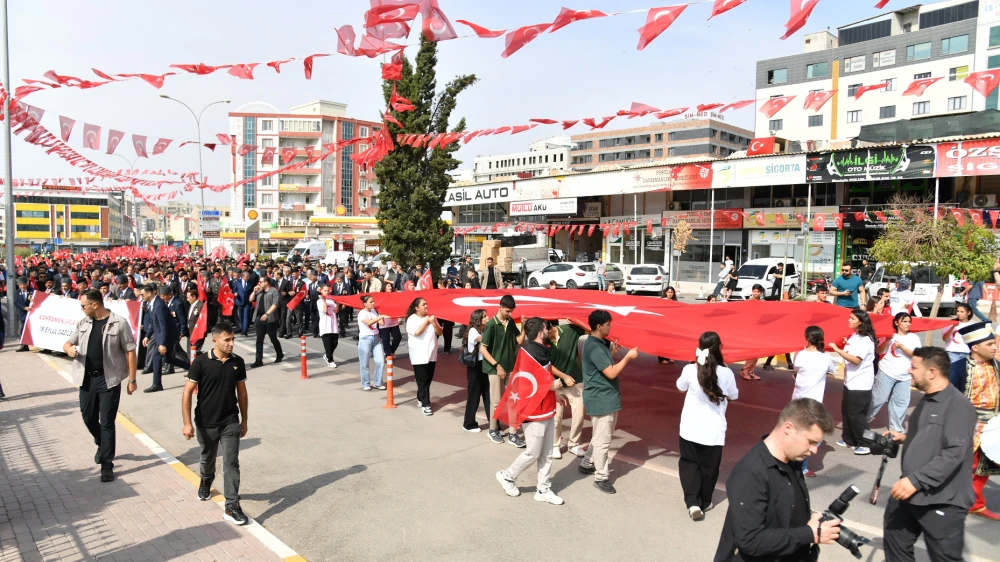 URFA’DA KAHRAMANLAR KARDEŞLİK YOLUNDA YÜRÜYÜŞÜ
