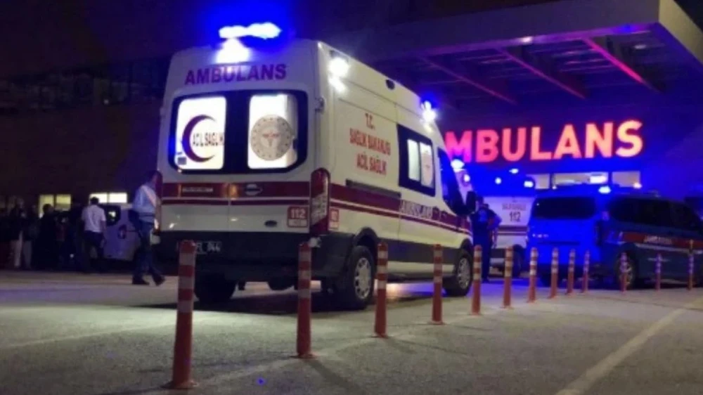 URFA’DA FECİ KAZA: OTOMOBİL ŞARAMPOLE DEVRİLİP TAKLA ATTI, 5 KİŞİ YARALANDI