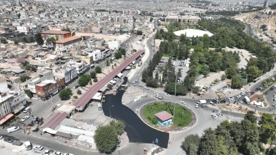HALEPLİBAHÇE CADDESİ YENİLENİYOR