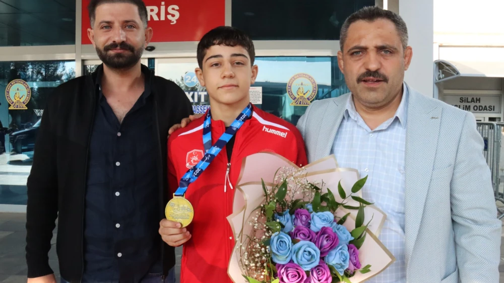 BALKAN ŞAMPİYONU DEDEOĞLU, URFA’YA GURUR YAŞATTI