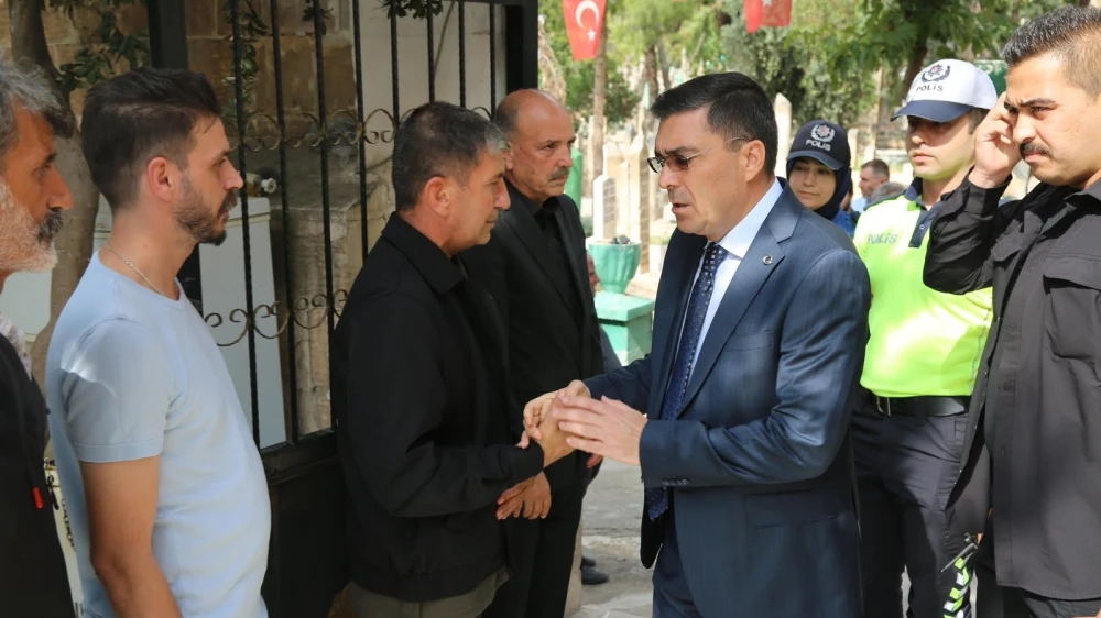 ŞANLIURFA EMNİYET MÜDÜRÜ AKSOY, MESLEKTAŞININ ACI GÜNÜNDE YALNIZ BIRAKMADI