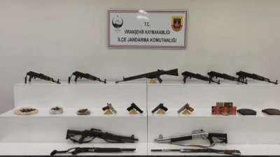URFA’DA SİLAH KAÇAKÇILARINA OPERASYON! MİNİ CEPHANELİK ORTAYA ÇIKARILDI
