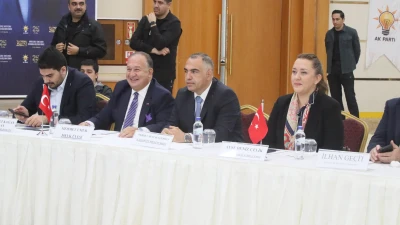 AK PARTİ MKYK ÜYESİ MEHMET ALİ KURT, DOĞANŞEHİR’DE TEŞKİLATLA BULUŞTU
